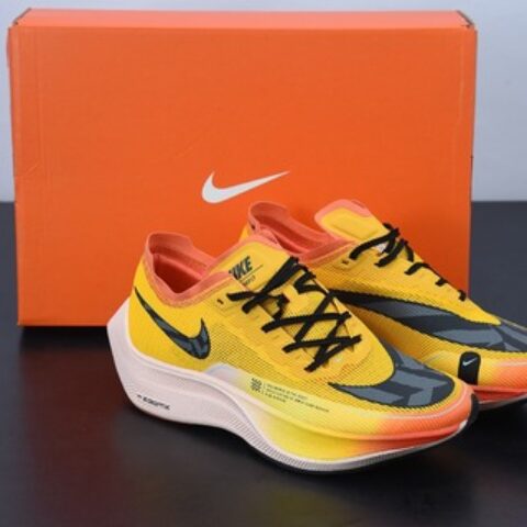 Nk ZoomX Vaporfly NEXT％ 2 马拉松针织面透气运动跑鞋 DO2408-739