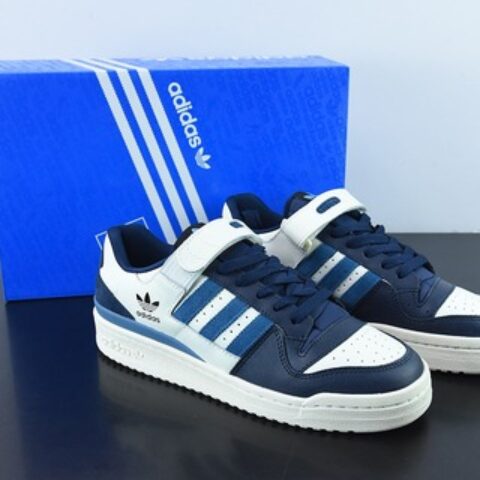 Adidas Originals Forum 84 Low 海军蓝低帮休闲板鞋 入秋必备潮品 货号 GX2162