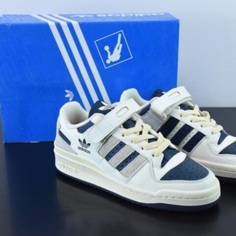 adidas Forum 84 Low 三叶草低邦 经典魔术贴复古板鞋 男女潮流头层皮休闲鞋官方货号: GZ6427