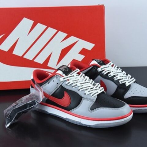 Nike SB Dunk Low “CAU Athletics”  黑灰红 大学联名低帮休闲板鞋 货号：DR6189 001