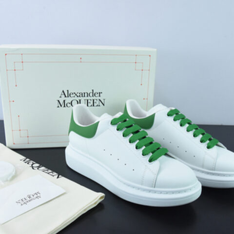 Alexander McQueen 亚历山大麦昆松糕鞋厚底增高小白鞋