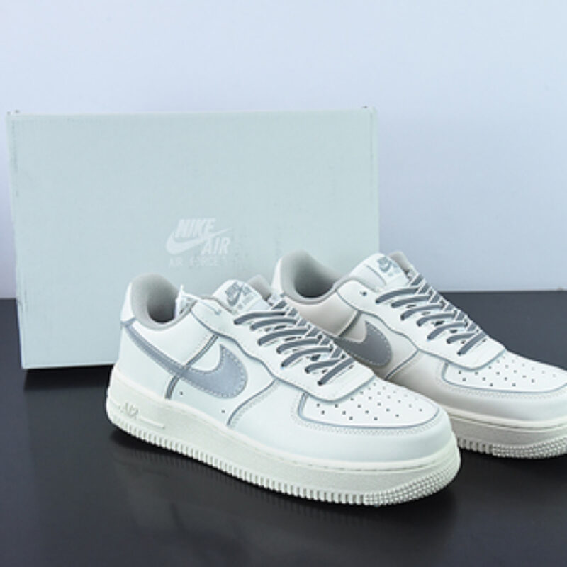 Nike Air Force 1 Low 空军一号3M反光低帮休闲板鞋 货号：BQ8228-366