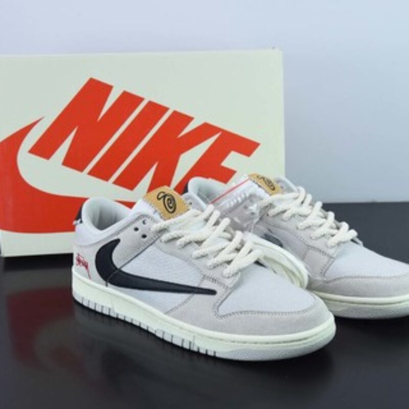 Stussy x Nk SB Dunk Low "Certified Fresh" 斯图西联名倒勾 SB扣篮系列低帮休闲运动滑板板鞋 DD9776-068