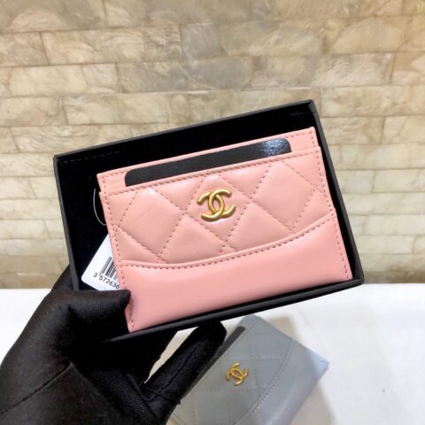 Chanel 新品 流浪包系列 胎牛皮拼色卡包 钱夹 A84386粉色