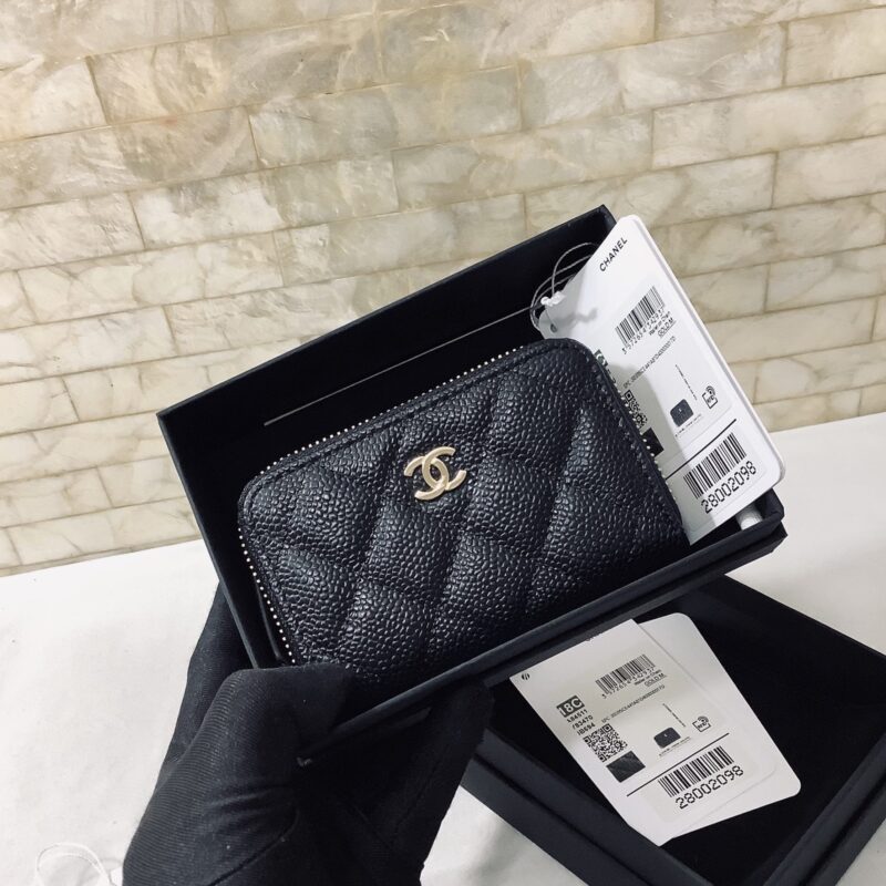Chanel 20新品 进口球纹牛皮卡包钱包 A84511黑色/金扣