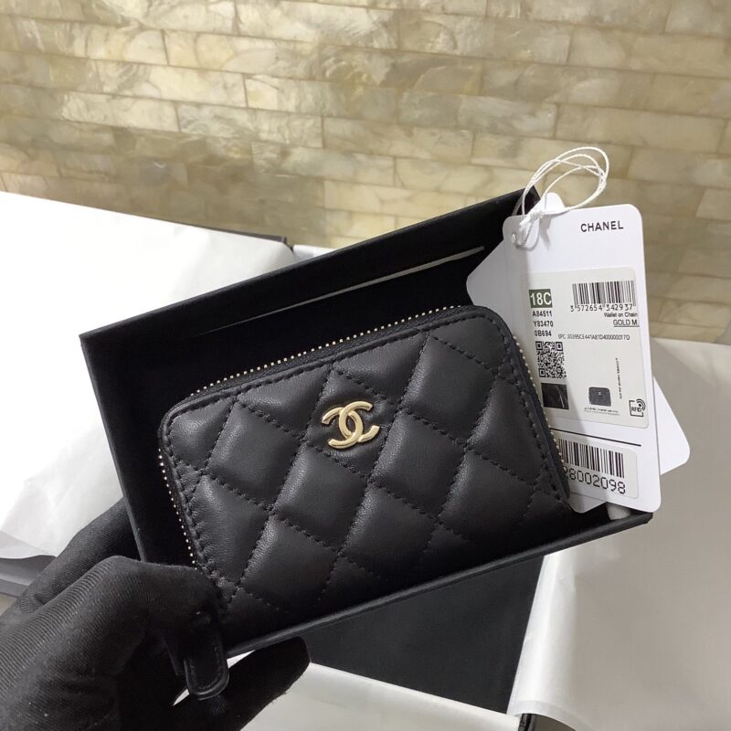 Chanel 20新品 进口羊皮卡包钱包 A84511黑色/金扣