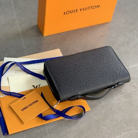 LV Zippy XL Long Wallet Taiga Aldoise M42097