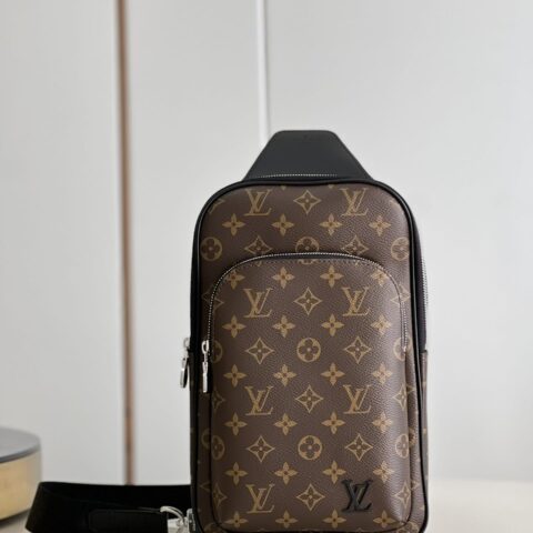 LV M46327 AVENUE SLINGBAG