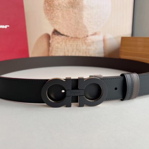 Salvatore  Ferragamo菲拉格慕男士3.5cm精致双圈金属三层夹扣搭配头层牛皮双面腰带
