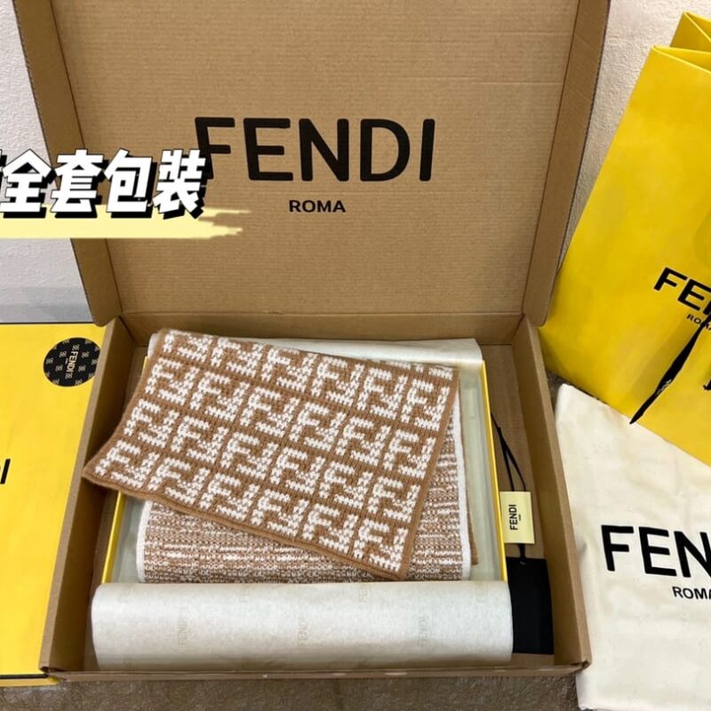 FENDI芬迪FF撞色字母提花长巾FXT362