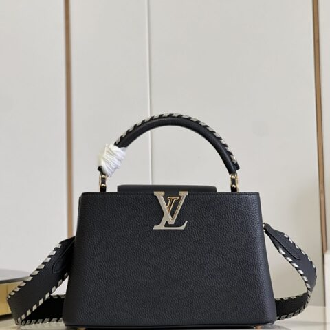 LV M21121 CAPUCINES MM BAG