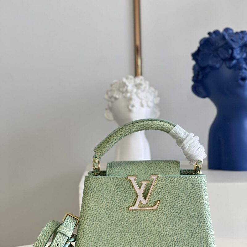 LV M59850 CAPUCINES MINI BAG