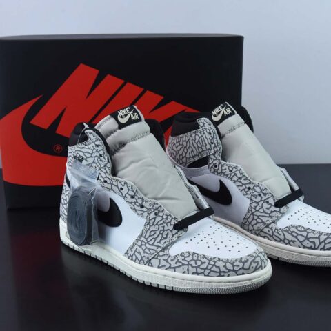 Air Jordan 1 Retro “Elephant” 大象爆裂纹高帮篮球鞋 官方货号：DZ5485 052