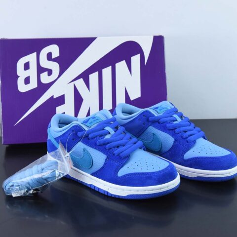 NK SB Dunk Low Pro "Blue Raspberry"蓝树莓低帮休闲板鞋  货号：DM0807-400