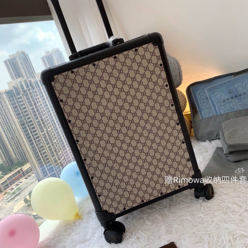 GUCCI古驰经典双G花料配铝框行李箱/拉杆箱