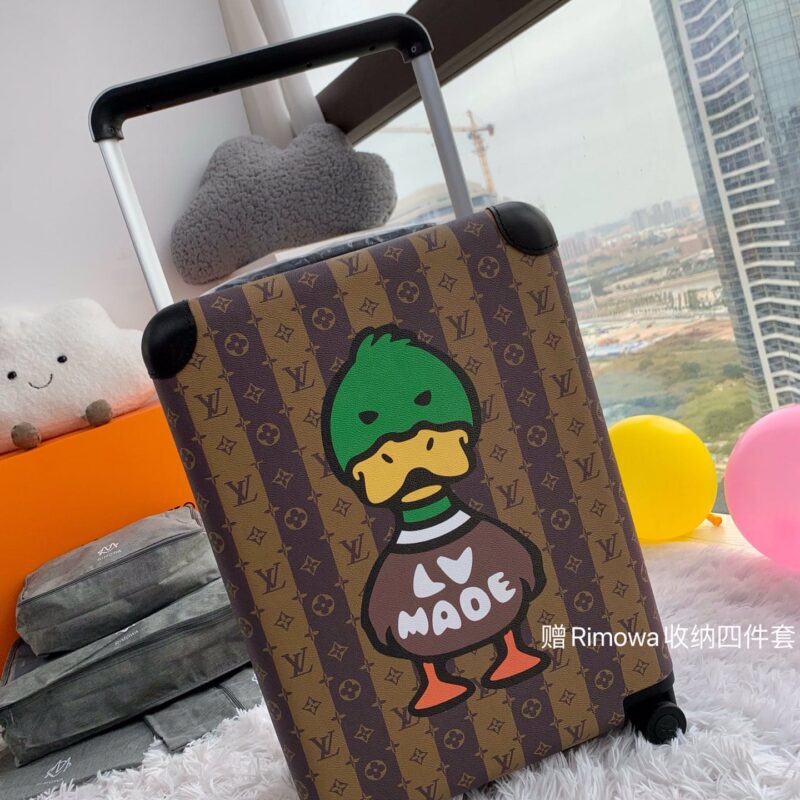 LV路易威登HORIZON 四轮拉杆箱M23203