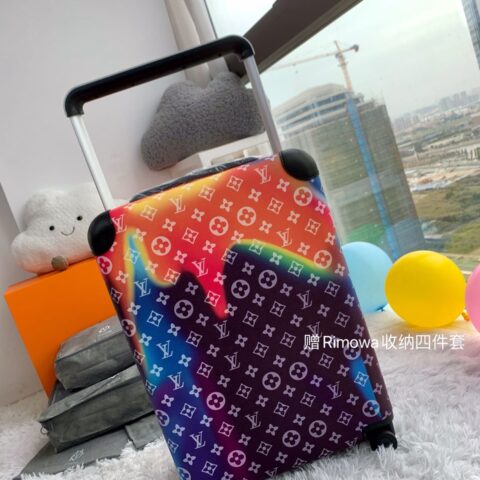LV路易威登HORIZON 四轮拉杆箱M23203