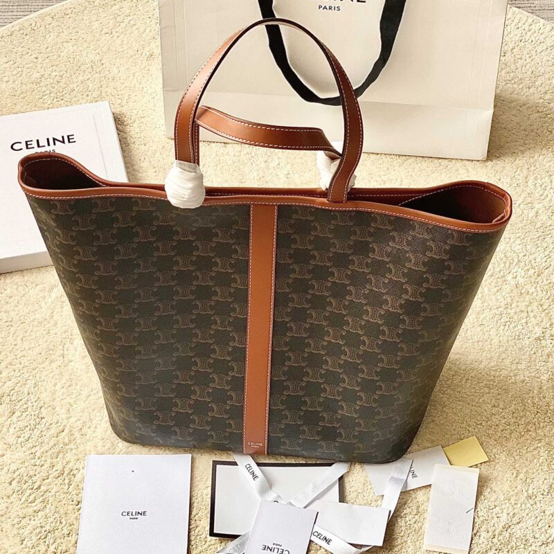 CELINE赛琳中号标志印花购物手袋191112