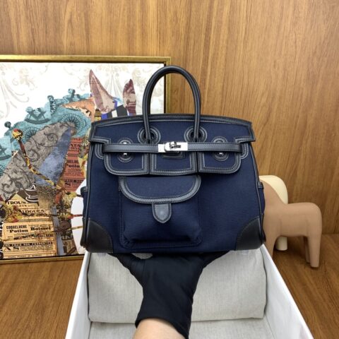 Hermès Birkin cargo 25 包型 海军蓝拼黑色