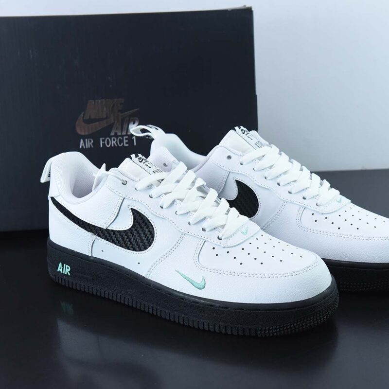 Air Force 1 ´07 Low 空军一号“翻毛黑白小双钩”低帮休闲板鞋 货号：DR0155-100