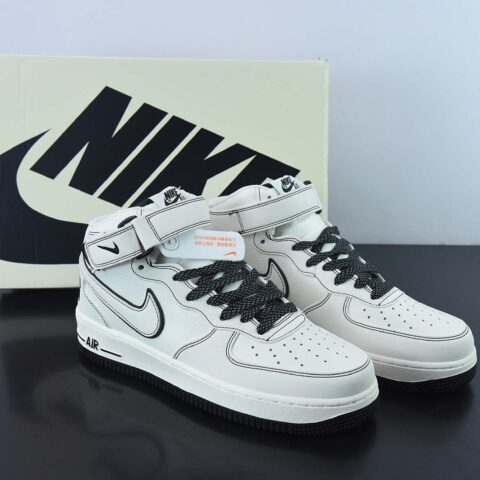 Undefeated x Nk Air Force 1'07 Mid 夜魔侠 空军一号中帮休闲板鞋 货号：GB5969-001