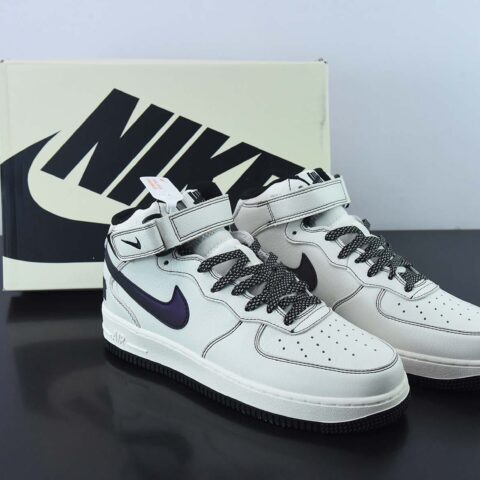 Undefeated x Nike Air Force 1 Mid夜魔侠 空军一号中帮休闲板鞋货号：CJ6690-100