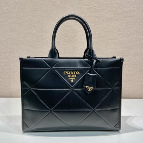 PRADA普拉达新款三角菱格托特包1ba378