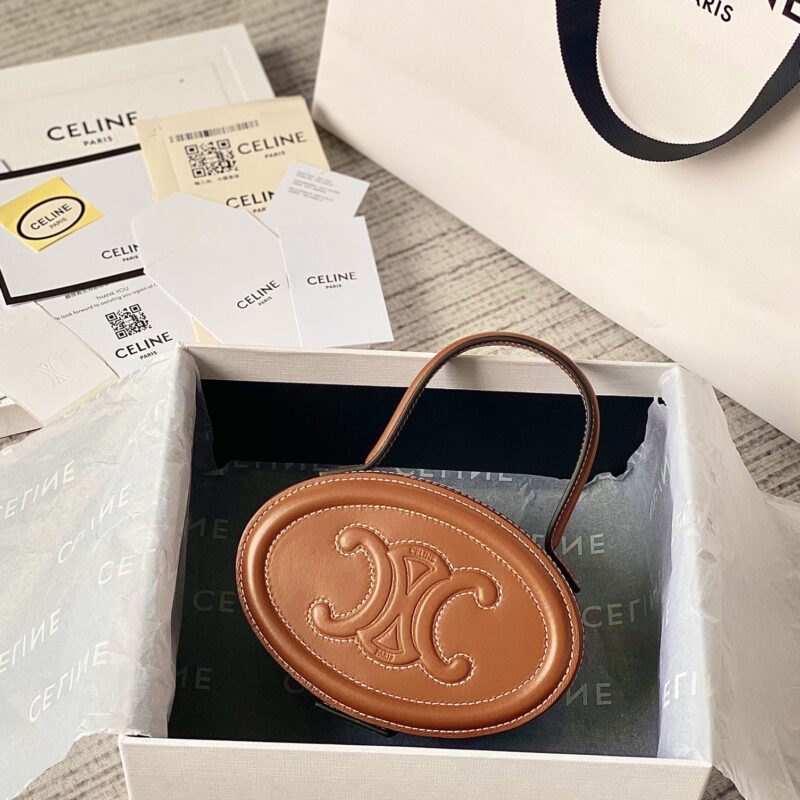 CELINE赛琳牛皮革椭圆形化妆包198613