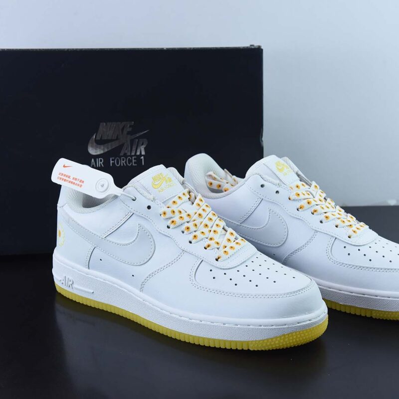 NK Air Force 1 Low “G-Dragon” 空军一号板鞋“权志龙小雏菊” 货号：CR6566-098
