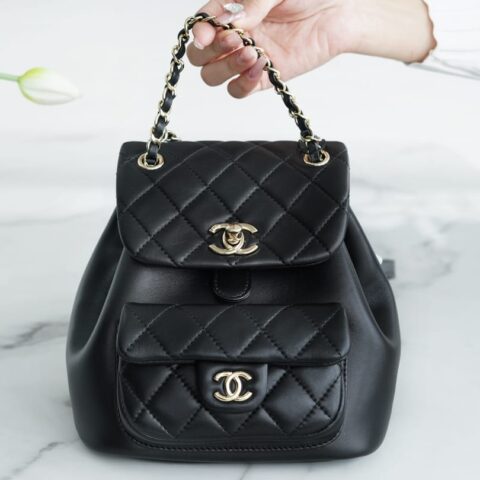 CHANEL 22A DUMA 羊皮双肩包 AS2908 B08609 94305