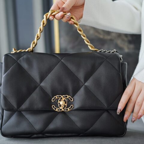 CHANEL 中号 19BAG AS1161黑色金扣