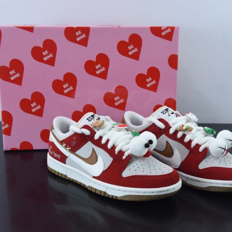 Nike Dunk Low SE "85" 经典复古休闲板鞋圣诞节主题货号 DO9457 112