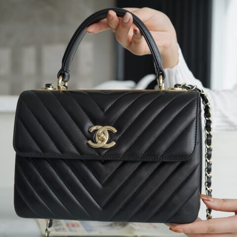 CHANEL Trendy cc 25  经典款羊皮V纹口盖包 A92236黑色金扣