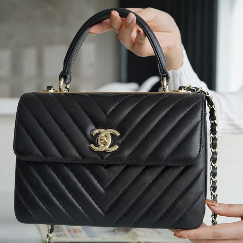 CHANEL Trendy cc 25  经典款羊皮V纹口盖包 A92236黑色金扣