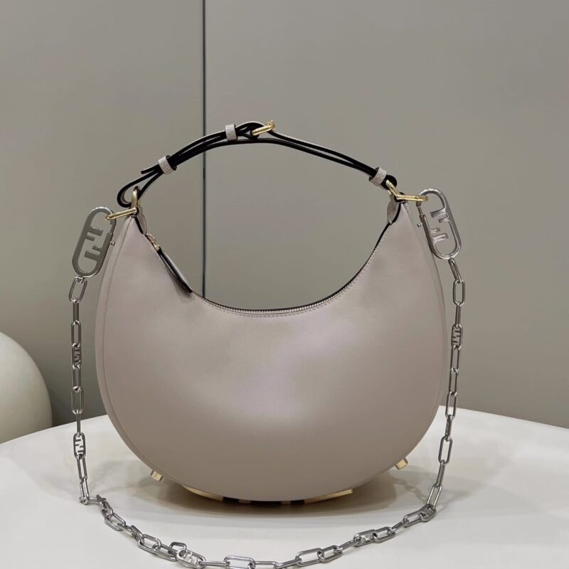 FENDI芬迪柔软牛皮腋下包80056M