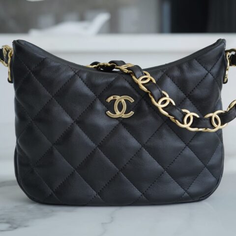 CHANEL 22K 新款HOBO羊皮腋下包 AS3562黑色