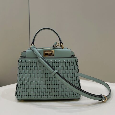 FENDI芬迪纯手工羊皮编织PEEKABOO小号手袋80109