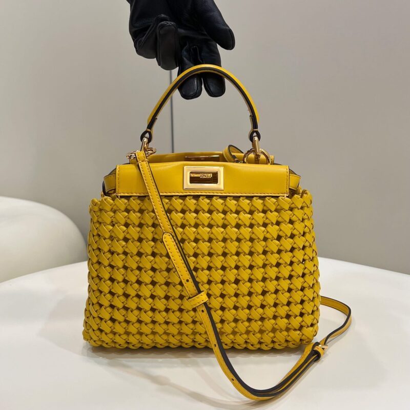 FENDI芬迪编织羊皮PEEKABOO手袋8269S