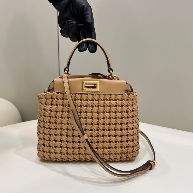 FENDI芬迪编织羊皮PEEKABOO手袋8269S