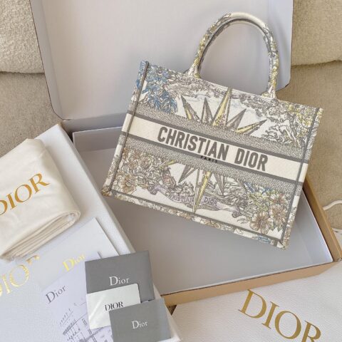 DIOR 中号BOOK TOTE M1296