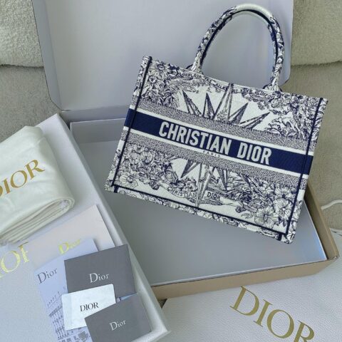 DIOR 中号BOOK TOTE M1296
