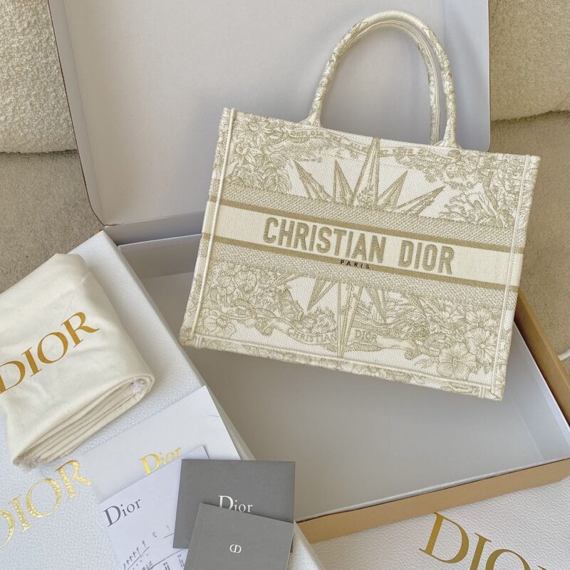 DIOR 中号BOOK TOTE M1296