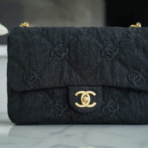 CHANEL 22s 丹宁牛仔腋下包 AS3216