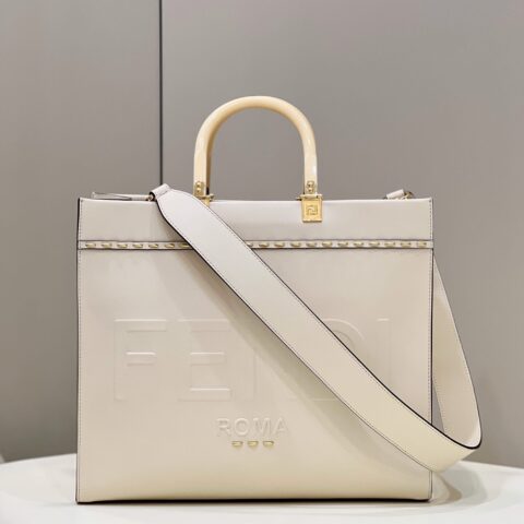 FENDI芬迪牛皮托特包8395