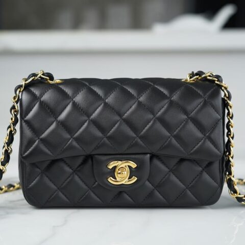 CHANEL Classic Flap CF20CM 黑色羊皮金扣口盖包 A01116