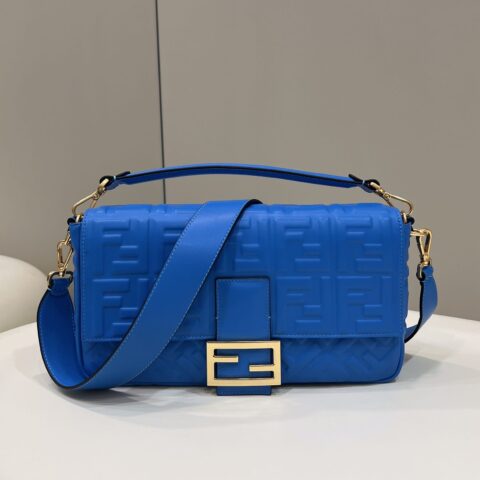 FENDI芬迪羊皮压印翻盖斜挎手提包0192