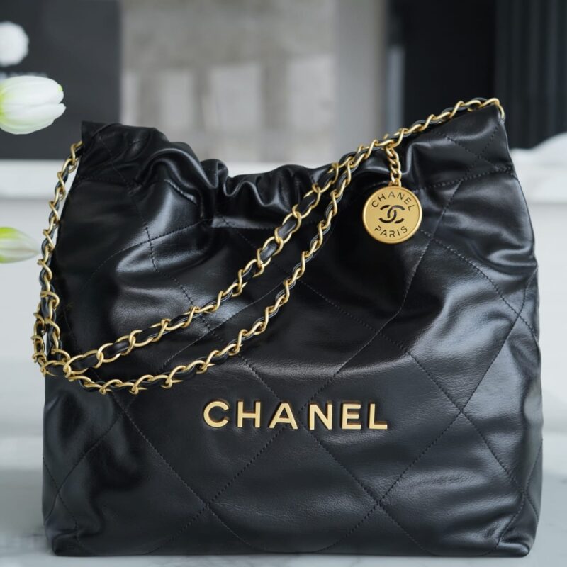 CHANEL 22 小号手袋 AS3260黑色金扣