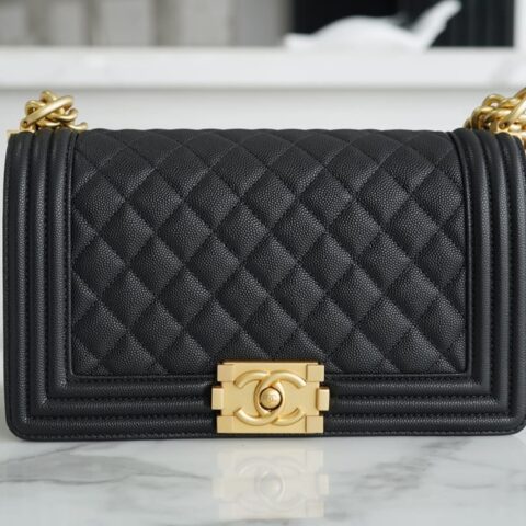CHANEL LEBOY25 黑色金扣鱼子酱小牛皮口盖包 A67086