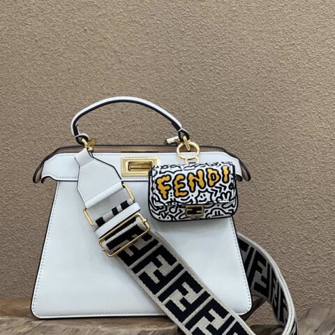 FENDI芬迪PEEKABOO I SEE U 小号手袋80011