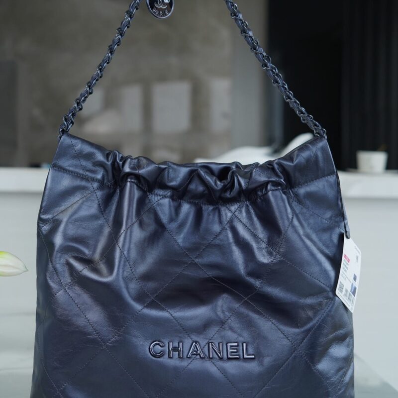 CHANEL 22 手袋 AS3261金属蓝
